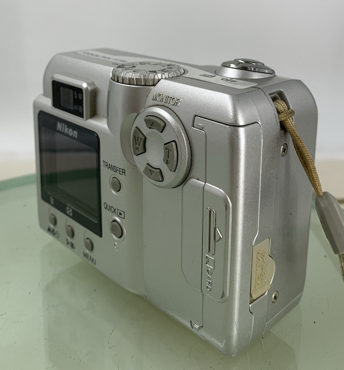 Vintage NIKON COOLPIX 775 2.0MP Digital Camera + CHARGER + COVER TESTED - 746