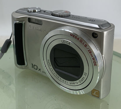 Panasonic LUMIX DMC-TZ5 DIGITAL CAMERA 10X ZOOM +16B CARD+ CHARGER TESTED - 9422