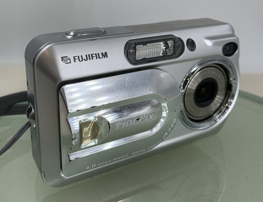 Fujifilm FINEPIX A340 DIGITAL CAMERA SILVER GOOD CONDITION - TESTED - 8890