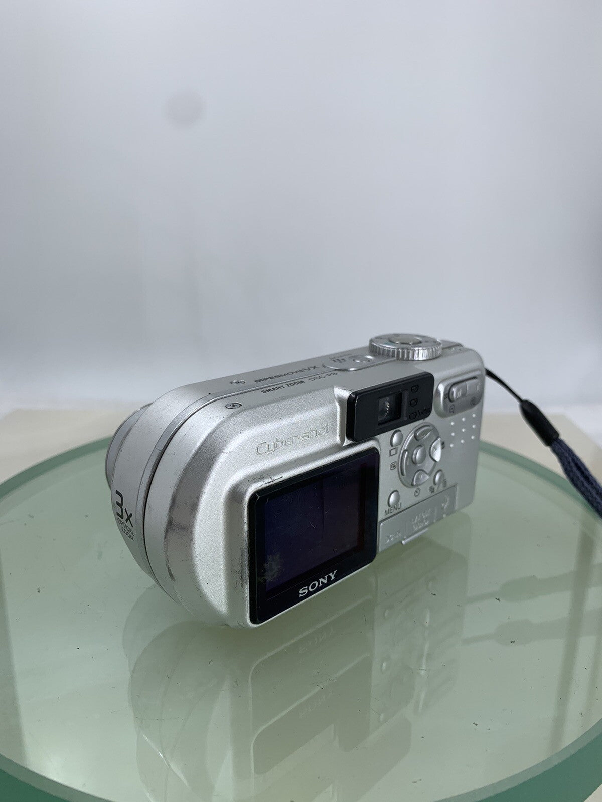 Sony Digital Camera Cybershot DSC-P8 3.2MP SILVER +CHARGER +WIRE TESTED - 6845