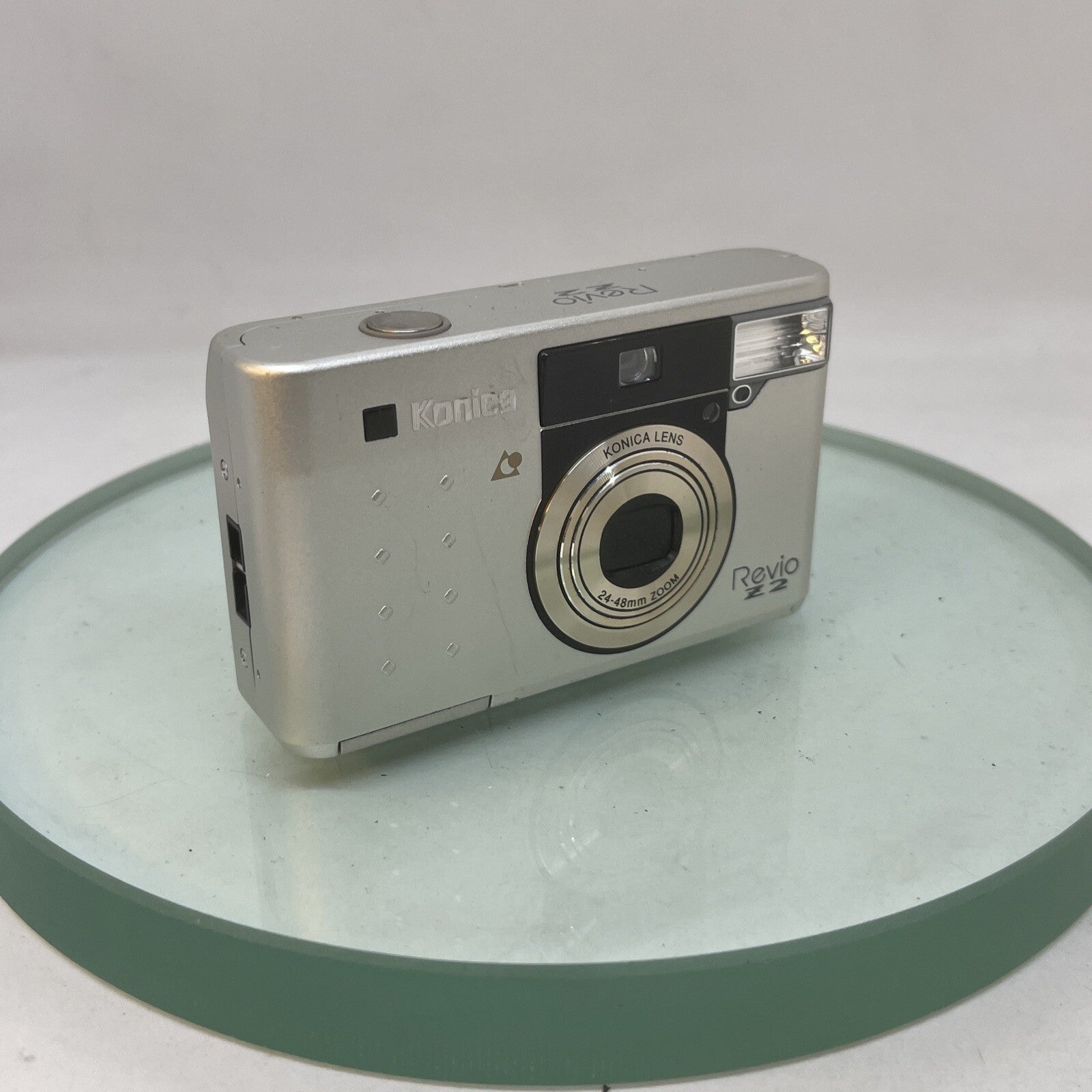 Konica Revio Z2 - Compact Film Camera. Used . Good condition. 24-48mm #5900