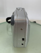 FUJIFILM COMPACT Digital Camera FinePix A201 2.0MP Silver Tested - 8832