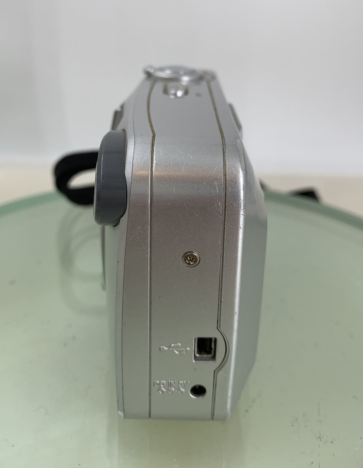 FUJIFILM COMPACT Digital Camera FinePix A201 2.0MP Silver Tested - 8832