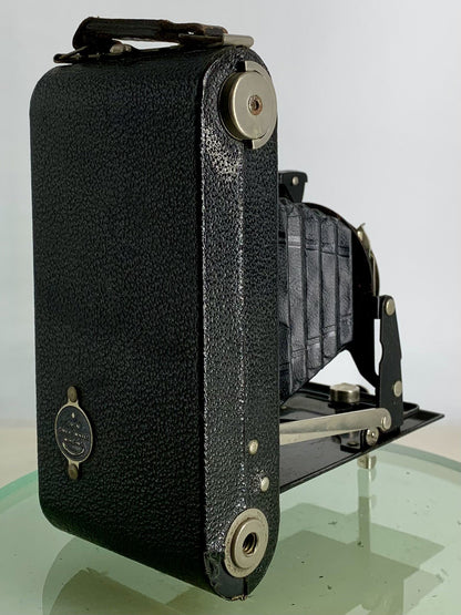 Vintage Kodak Six-20 Junior folding Camera Roll Film ANASTIGMAT F-6.3 100mm-3593