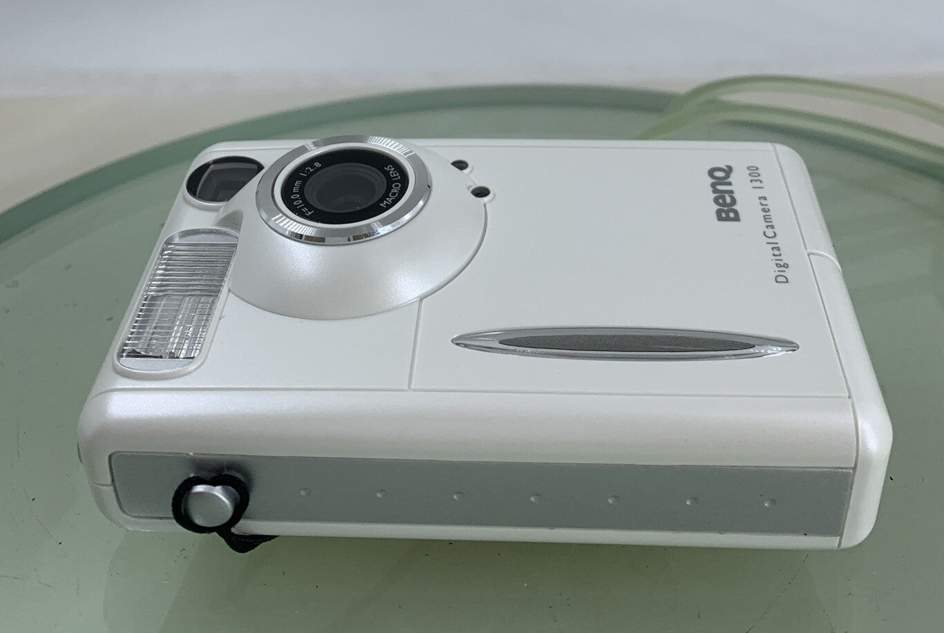 BenQ Compact Digital Camera 1300 WHITE WITH BOX WORKING AND TESTED - 8417