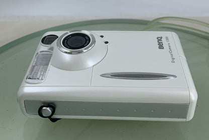 BenQ Compact Digital Camera 1300 WHITE WITH BOX WORKING AND TESTED - 8417