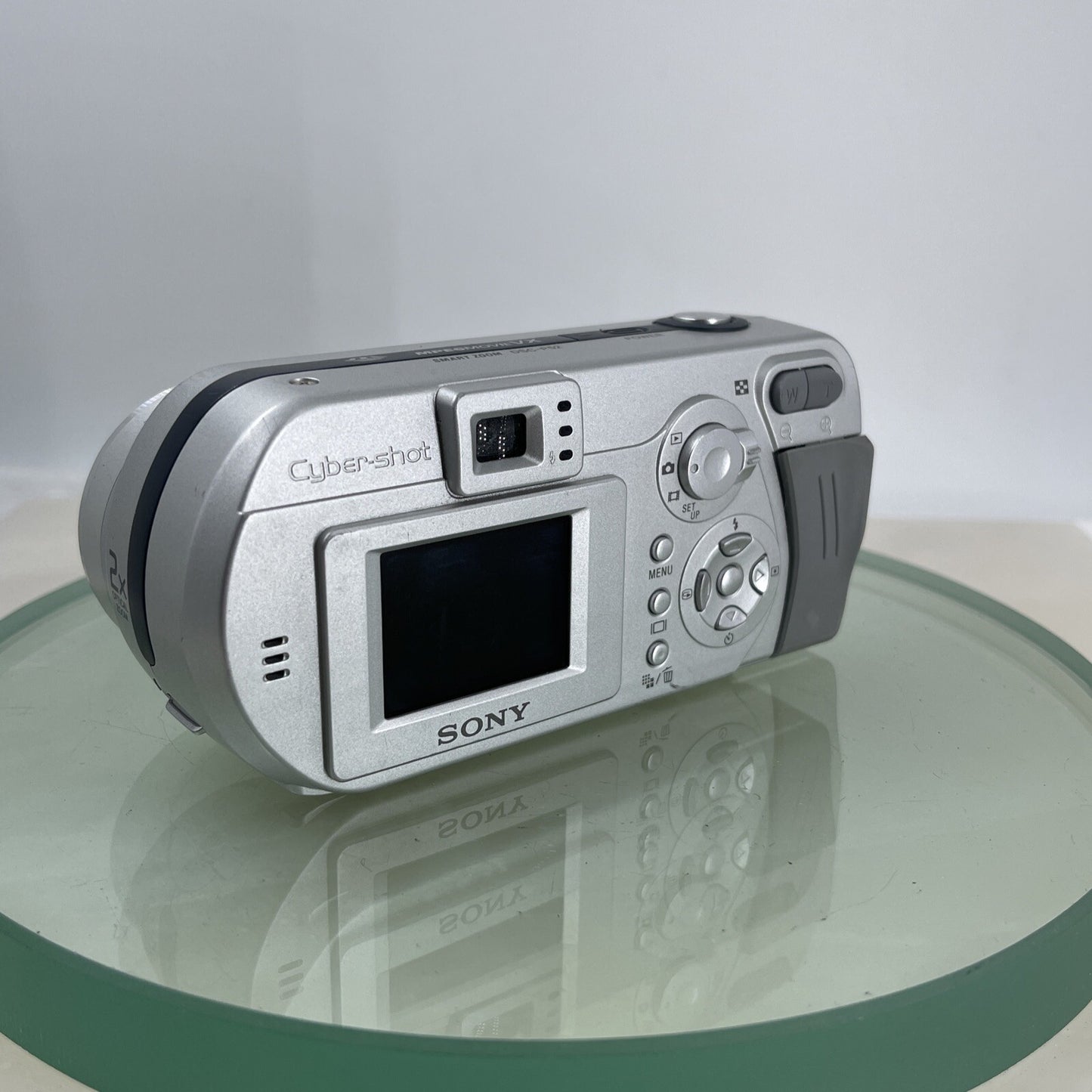 Sony Cyber-shot DSC-P52 3.2MP Digital Camera - Silver 16MB Memory Card #6773