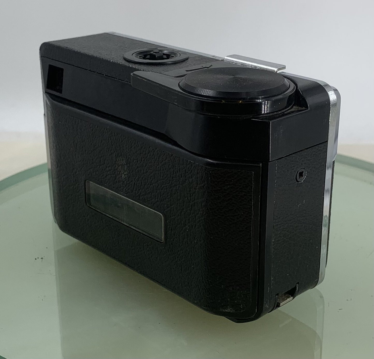 Kodak Instamatic Camera 133-X Viewfinder Camera 35mm Original Case TESTED - 8863