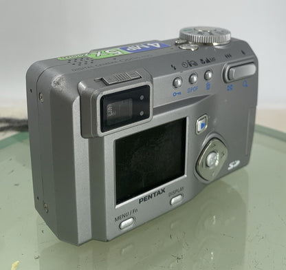 Pentax Optio 450 Digital Camera. 4.0MP, 5 x Zoom SILVER NO CARD TESTED - 4314