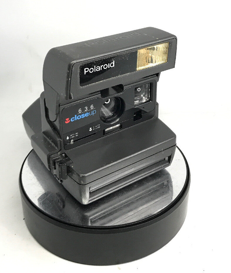 Polaroid 636 Close Up Instant Camera In Good Condition , Boxed , Great /1091