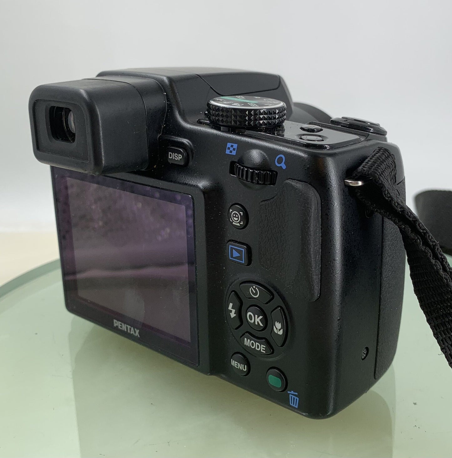 Pentax X70 SR DIGITAL CAMERA BLACK 24X OPTICAL ZOOM + CHARGER TESTED - 8233