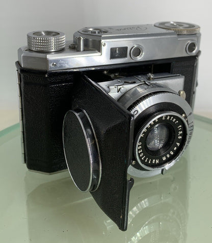 Kodak Retina II Type 142 Folding 35mm Rangefinder Camera w/ Ektar 50mm f3.5 Lens0