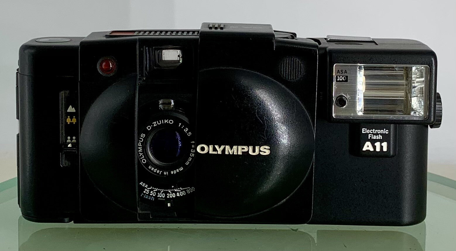 OLYMPUS XA2 Electronic Flash A11 D.ZUIKO 35mm f3.5 TESTED  POINT & SHOOT CAMERA1