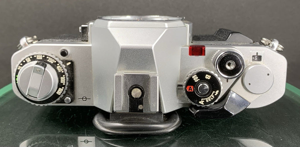 CANON AV-1 35mm FILM SLR CAMERA BODY ONLY  IN WORKING ORDER #1016