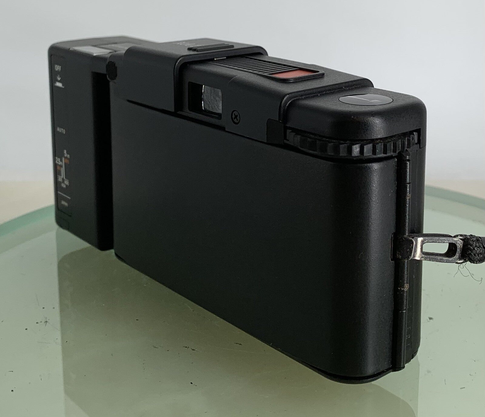 OLYMPUS XA2 Electronic Flash A11 D.ZUIKO 35mm f3.5 POINT & SHOOT CAMERA Case#2863