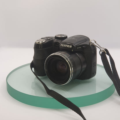 Fujifilm FinePix S1800 12.2MP Compact Digital Bridge Camera Black Tested #7942