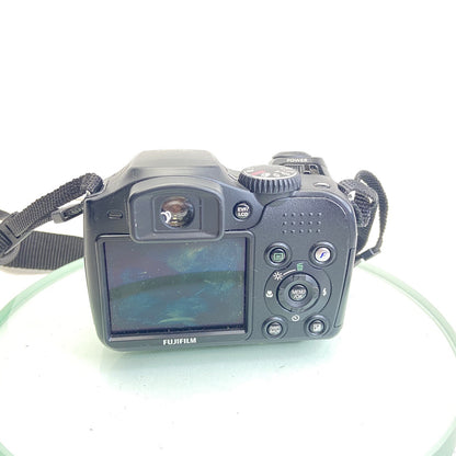 FujiFilm FinePix S5800 8MP 10x Optical Zoom SLR Digital Bridge Camera, cased#9143