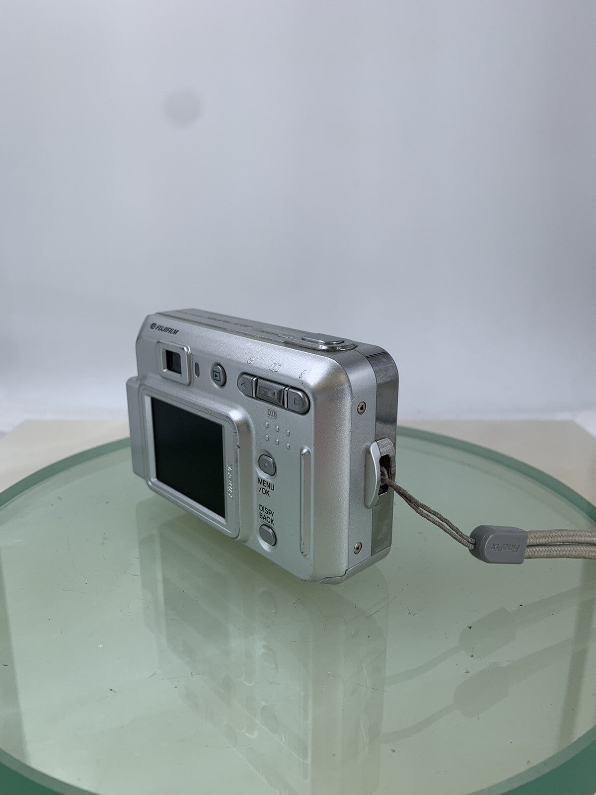 Fujifilm COMPACT Digital Camera FinePix A500 5.1MP SILVER + WIRE  TESTED - 823