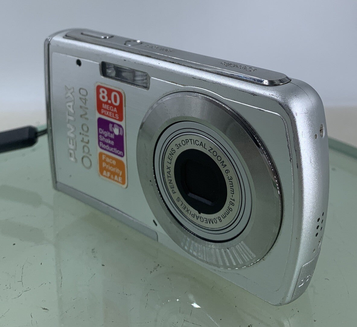 Pentax Optio M40 8.0MP COMPACT DIGITAL CAMERA NO CHARGER TESTED - 3382