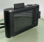 SAMSUNG NV10 DIGITAL CAMERA BLACK + CHARGER + COVER NO CARD TESTED - 4584