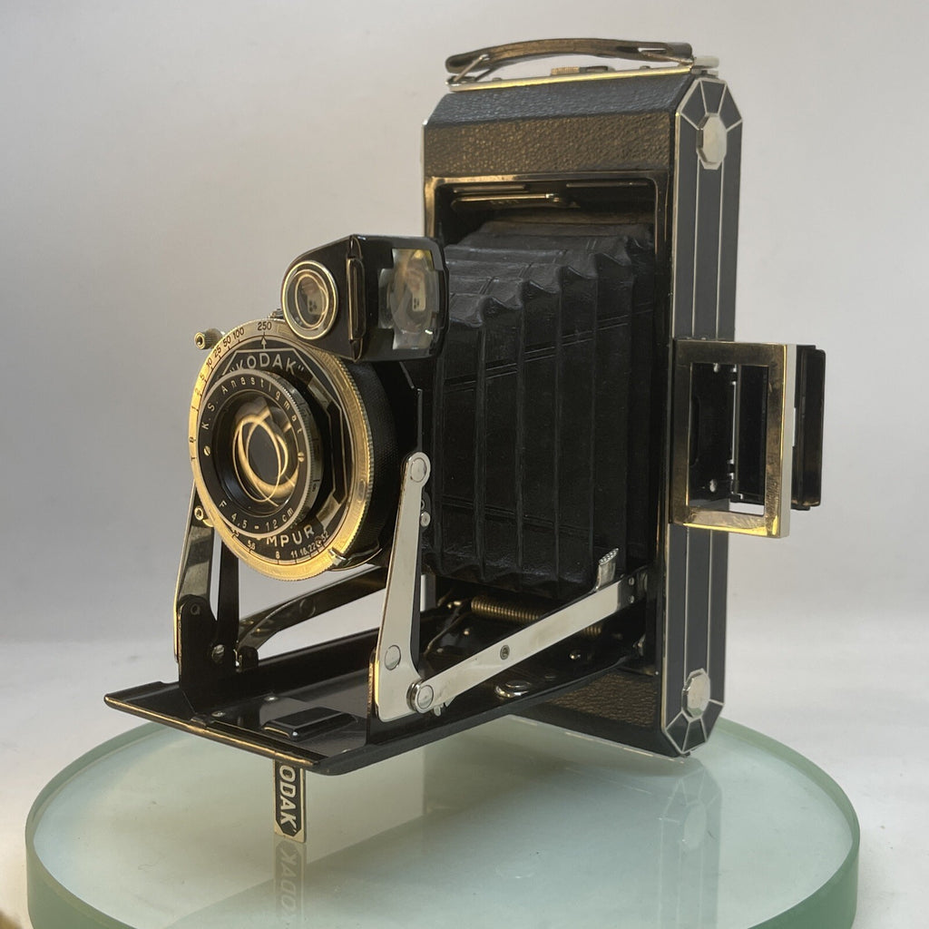 KODAK SIX-16 FOLDING CAMERA RARE WITH BOX NEEAR MINT CONDITION12CM F4,5     3833