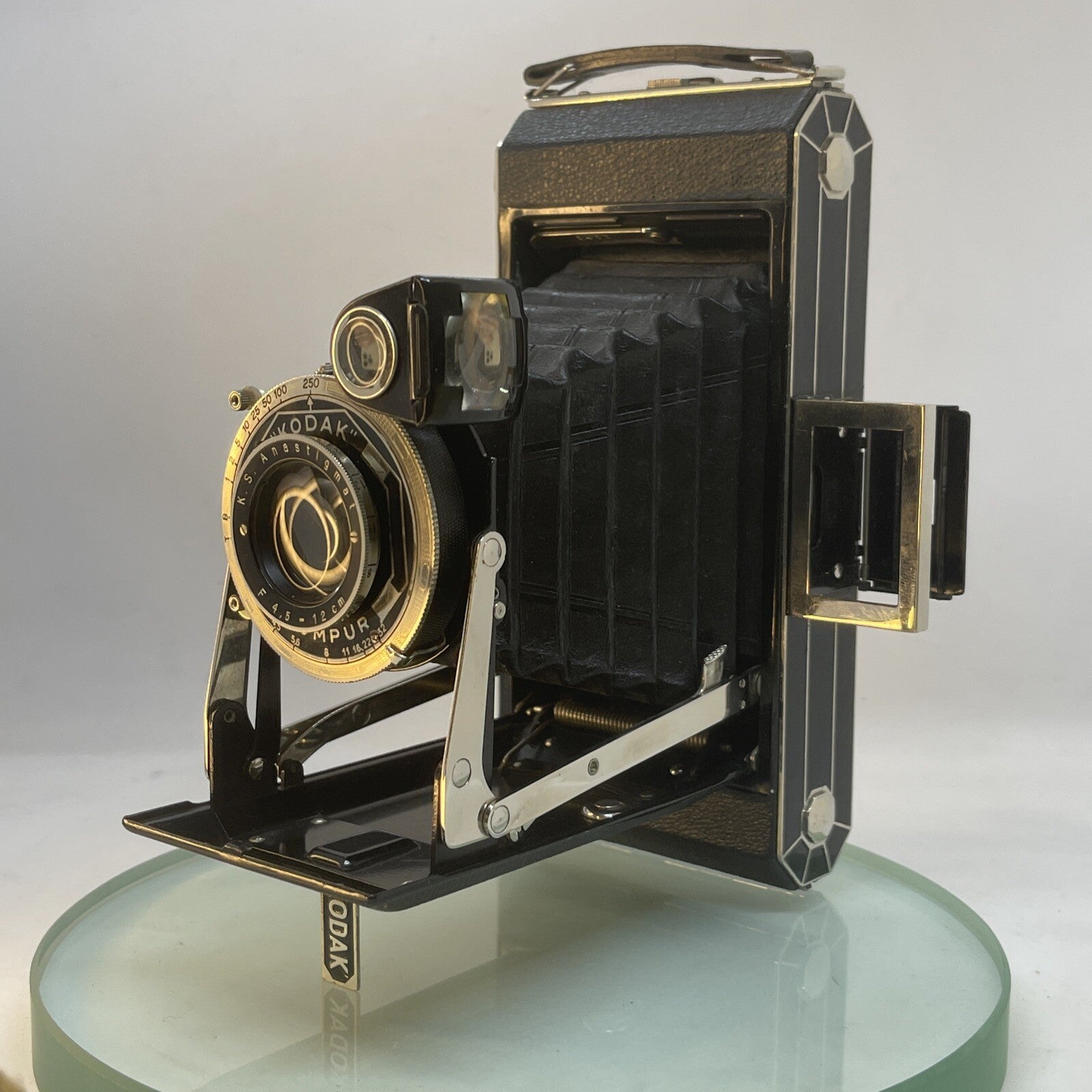 KODAK SIX-16 FOLDING CAMERA RARE WITH BOX NEEAR MINT CONDITION12CM F4,5     3833