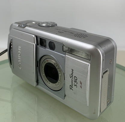 Canon Digital Camera PowerShot S50 5.0MP SILVER WITH CHARGER TESTED - 1712