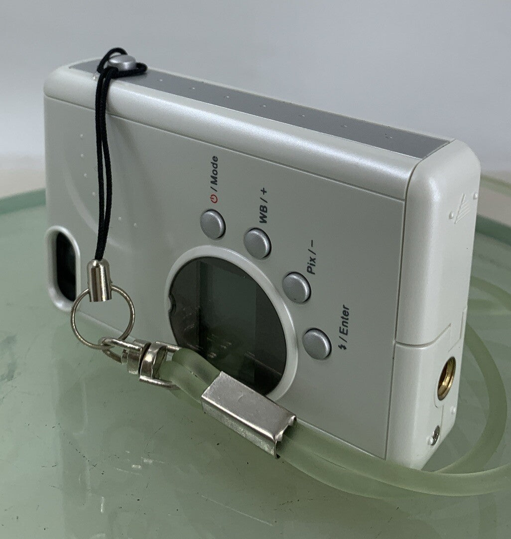 BenQ Compact Digital Camera 1300 WHITE WITH BOX WORKING AND TESTED - 8416