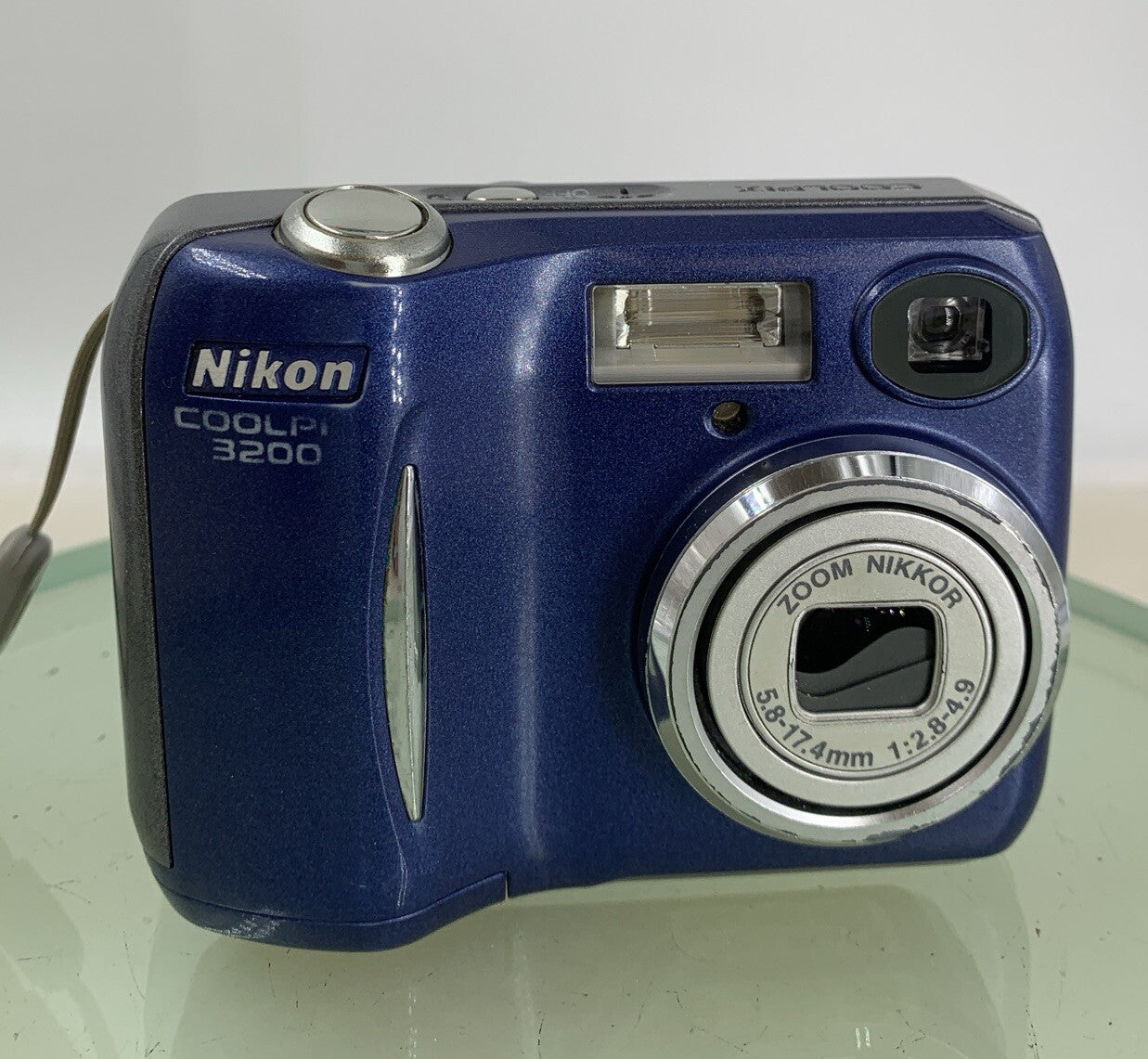 Nikon Coolpix 3200 DIGITAL CAMERA BLUE WITH COVER +WIRE NO CARD TESTED - 7641