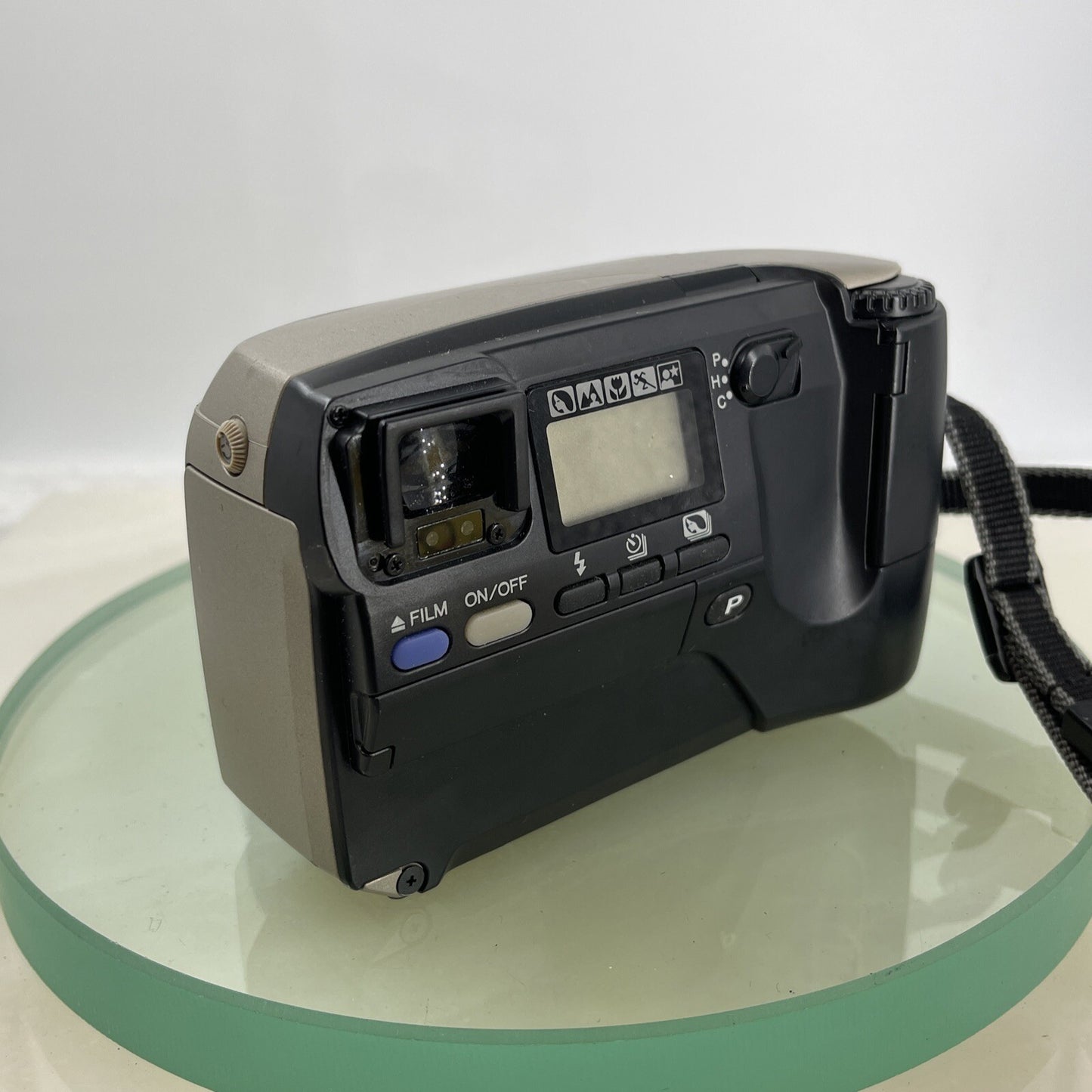 Minolta Vectis S-100 SLR APS Film Camera with 28-56mm Zoom lens F1:4-5.6 #5833