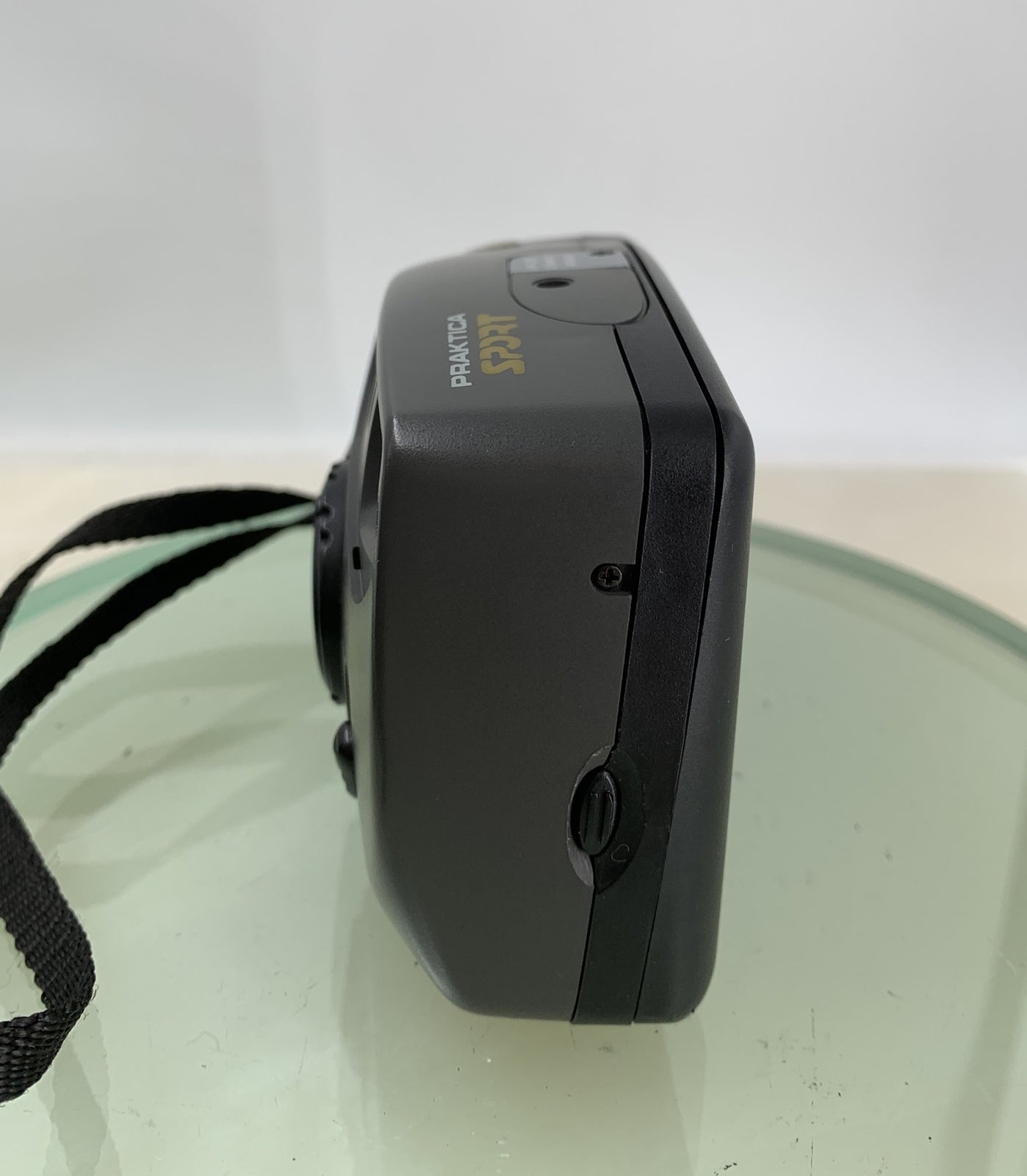 Praktica Sport SP301 32mm Fixed Focus Motor wind Camera with Case - TESTED - 8562