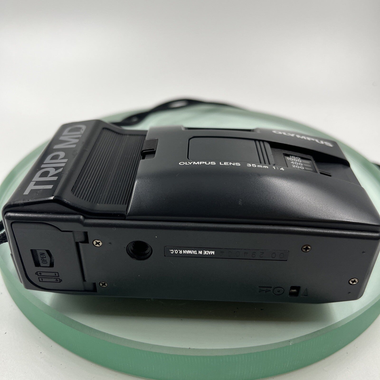 Vintage Olympus Trip MD 35mm Film Camera Point & Shoot With Original Cover # 9283