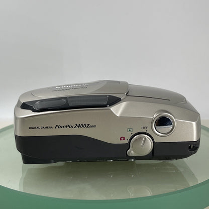Fujifilm FinePix 2400 Zoom 2.1MP Compact Digital Camera Silver Tested #3226