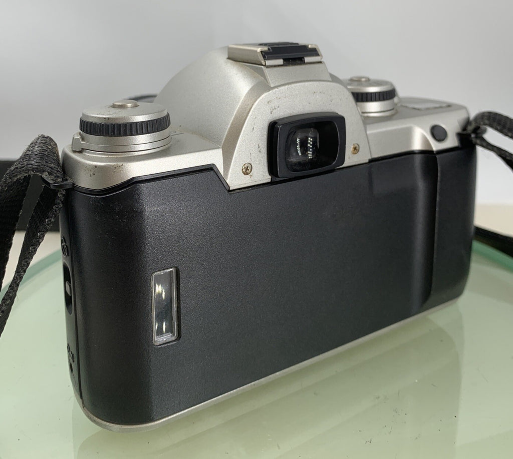 Pentax FILM CAMERA SILVER WITH PENTAX 35-80 LENS - TESTED - 9604