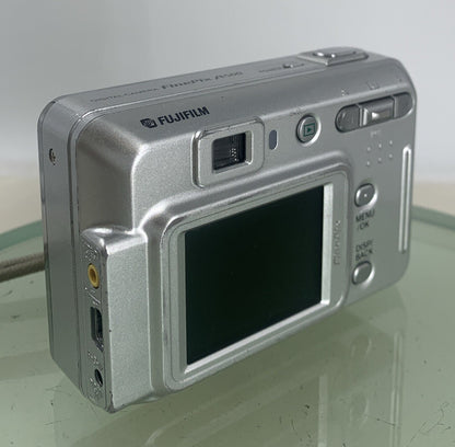 Fujifilm Digital Camera FinePix A500 5.1MP Silver NO CHARGER NOCARD TESTED - 1334