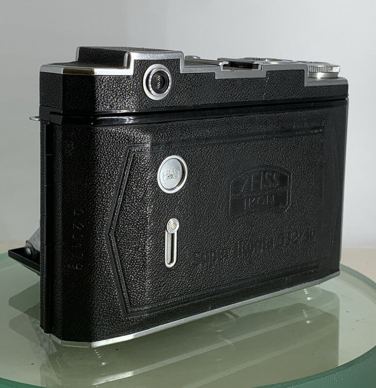 ZEISS IKON SUPER IKONTA 532/16 Folding Camera. Zeiss Opton T 2.8/80mm Lens #1724