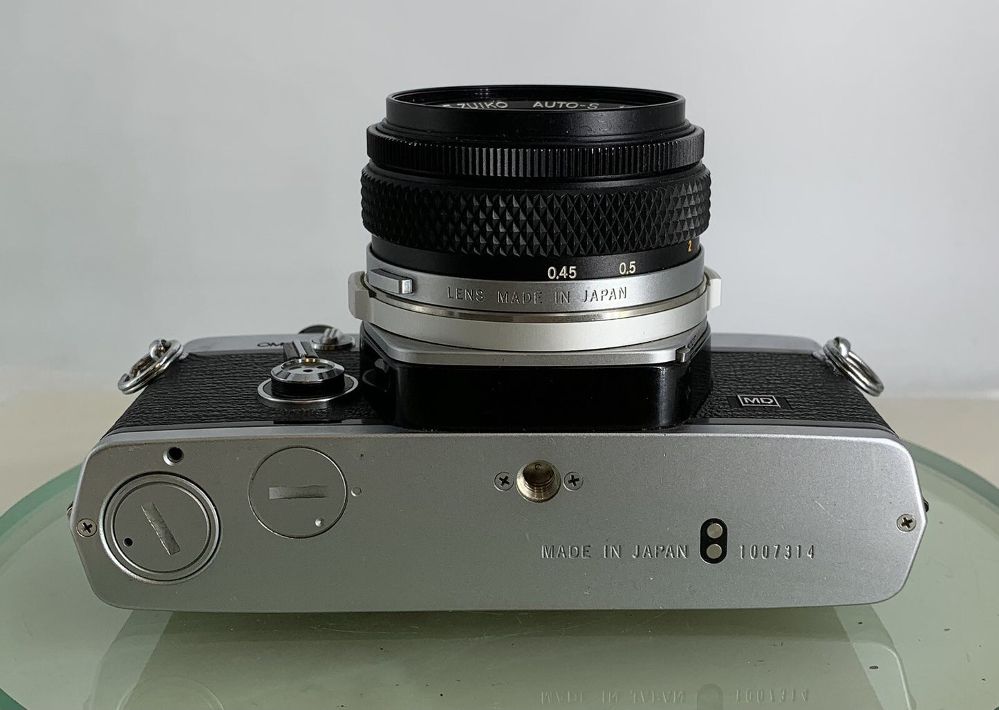 Olympus OM-2N MD 35mm Film SLR Manual Camera Olympus 50mm F/1.8 Zuiko Lens #1987