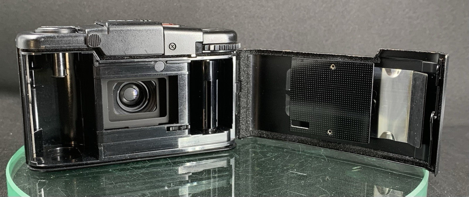OLYMPUS XA2 COMPACT CULT D.ZUIKO 35mm f3.5 POINT&SHOOT CAMERA TESTED {SERVICED}7