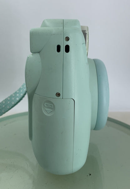 FUJIFILM INSTAX Mini 9 GREEN CAMERA GOOD CONDITION - TESTED - 3227
