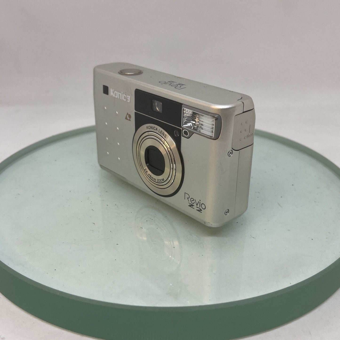 Konica Revio Z2 - Compact Film Camera. Used . Good condition. 24-48mm #5902