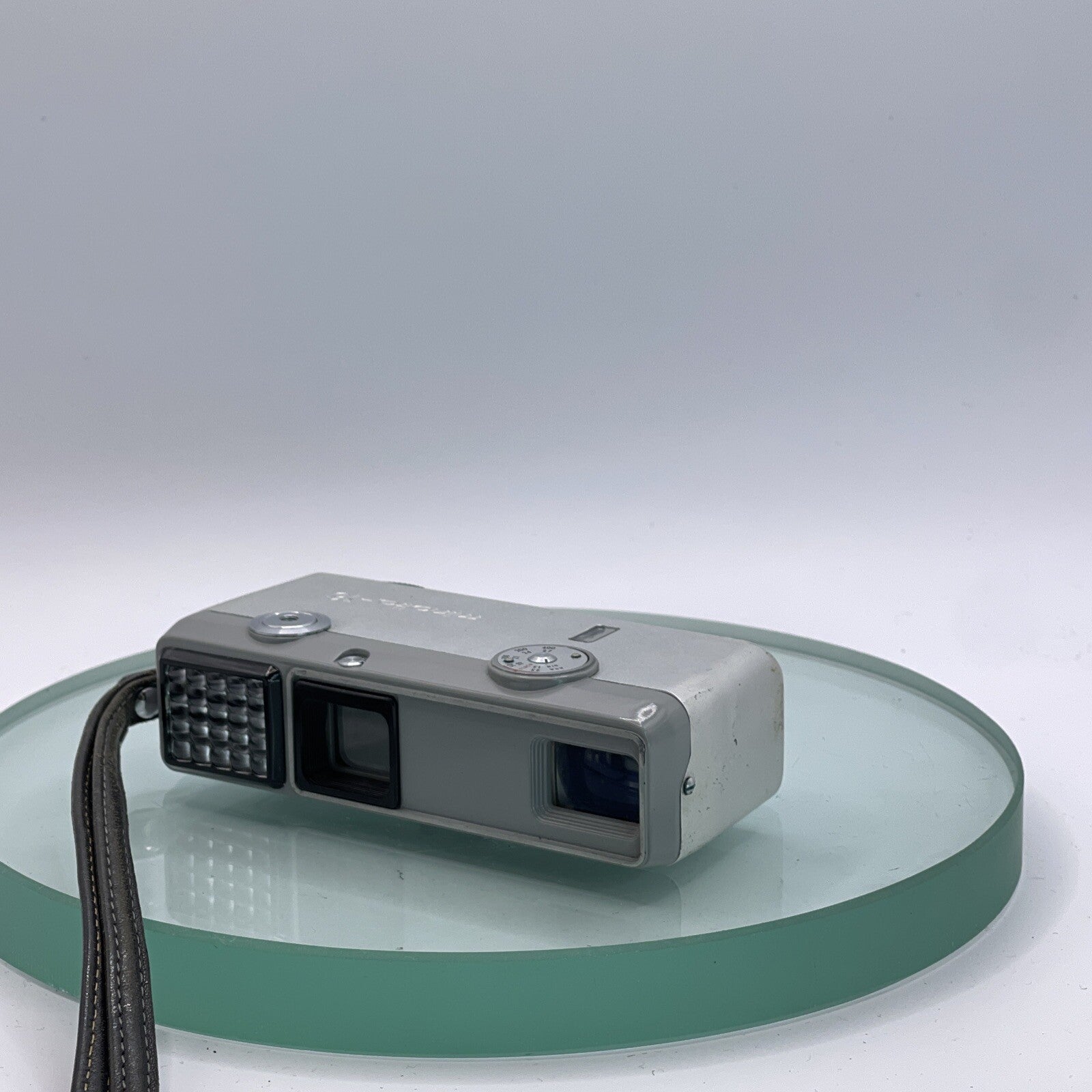 Vintage Minolta-16 EE Sub-Miniature 16mm Film Camera, 1962-1965, FWO # 7644