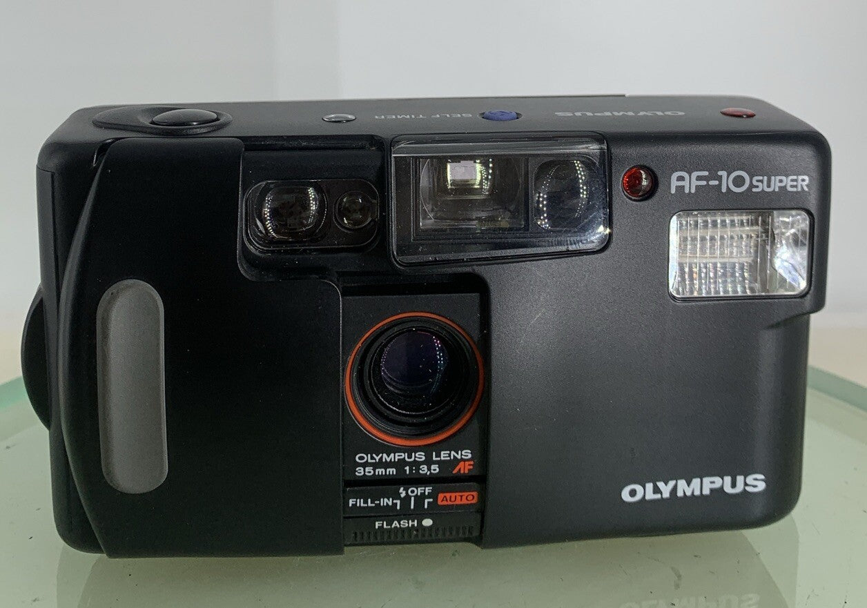 Olympus AF-10 Super COMPACT POINT AND SHOOT FILM CAMERA + COVER - TESTED - 7691