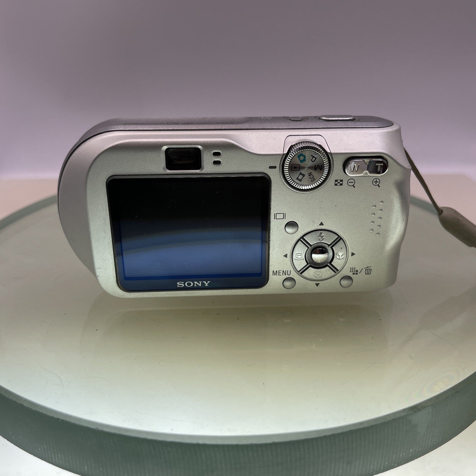 Sony Cybershot DSC-P200 7.2MP Compact Digital Camera Battery+Memory nocharger3235
