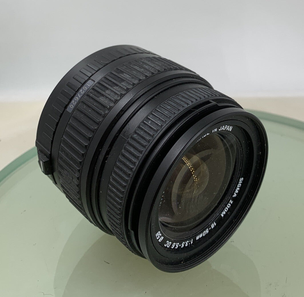 EXCXELLENT CONDITION Sigma 18-50mm ZOOM LENS for Canon WITH cap+BOX -TESTED-9912