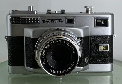 Voigtlander Vitessa T 35 mm Rangefinder film Camera Lens COLOR-SKOPAR 1:2.8 / 501