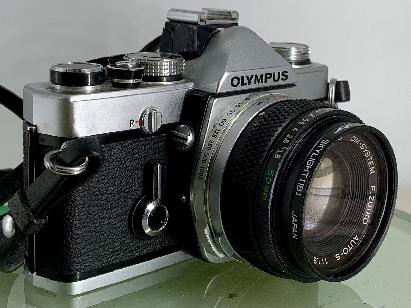 Olympus OM-1N MD 35mm Film SLR Manual Camera with Olympus 50/1.8 Zuiko Lens 3190