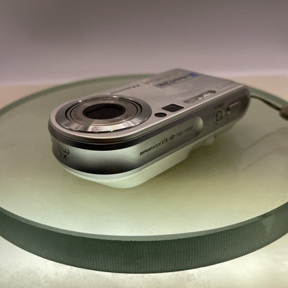 Sony Cybershot DSC-P200 7.2MP Compact Digital Camera Battery+Memory nocharger3239