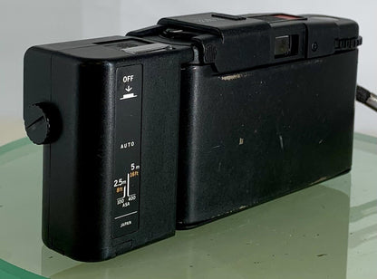 OLYMPUS XA2 Electronic Flash A11 D.ZUIKO 35mm f3.5 TESTED  POINT & SHOOT CAMERA5