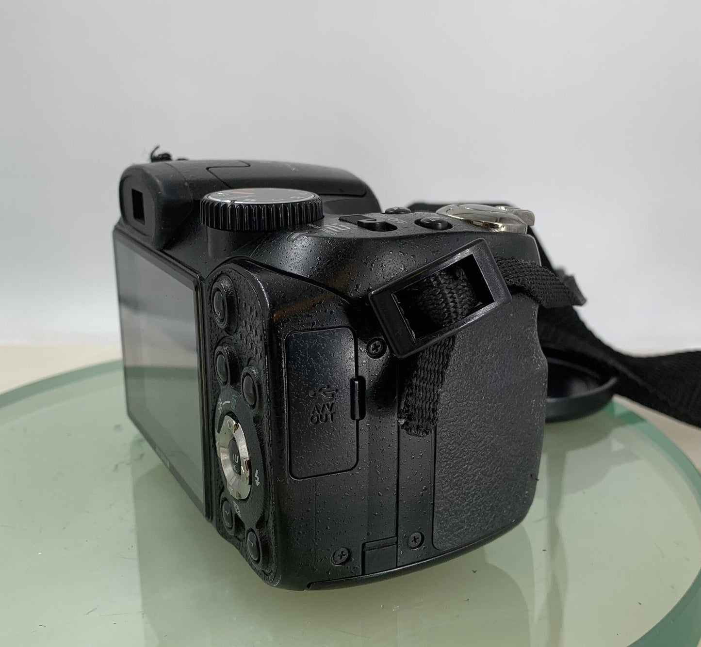 Fujifilm FinePix S1600 12.2MP COMPACT DIGITAL CAMERA BLACK + WIRE TESTED - 9252