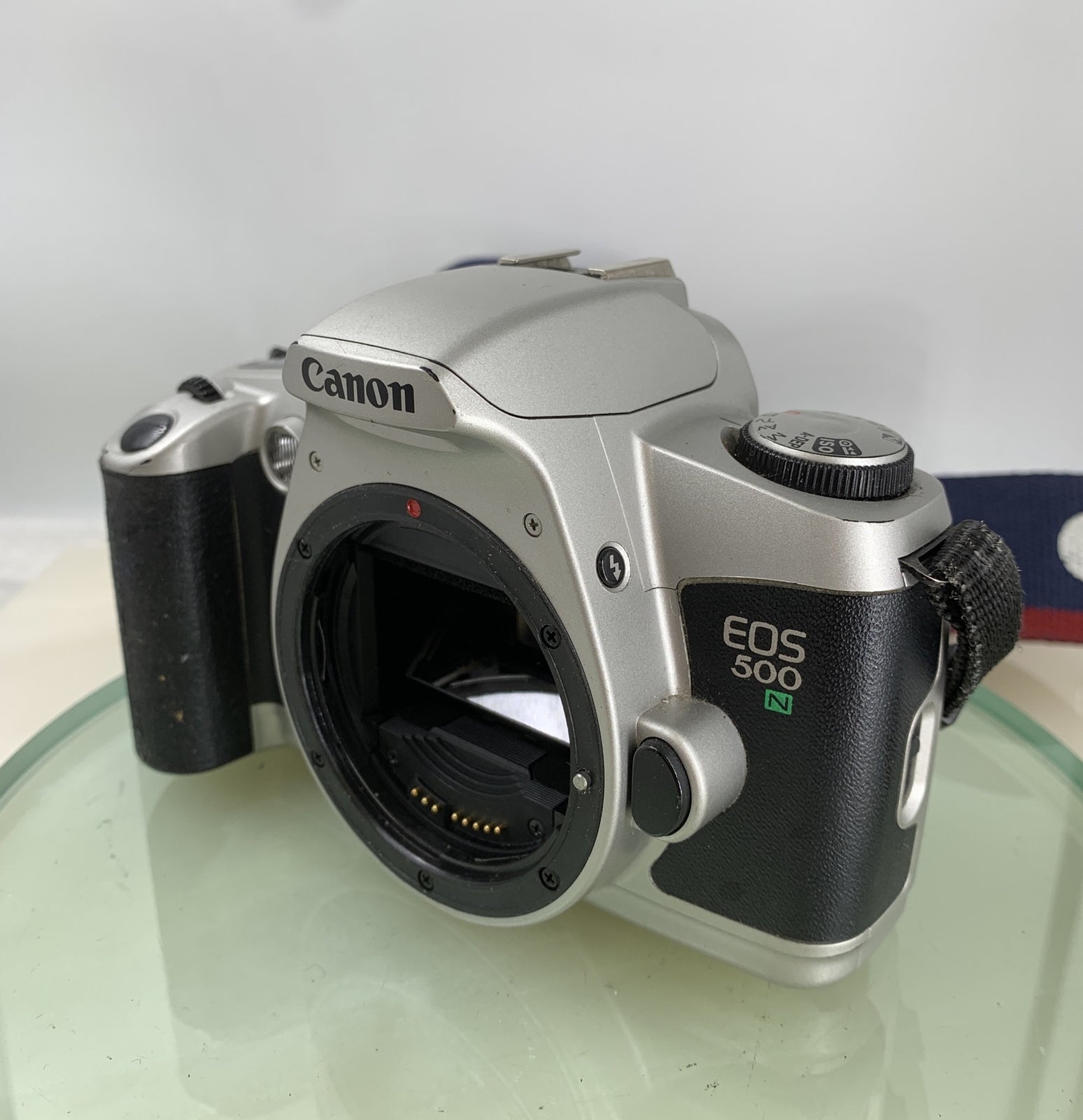 Canon EOS 500N 35mm SLR Film Camera Body with Body Cap and Strap  TESTED #7301